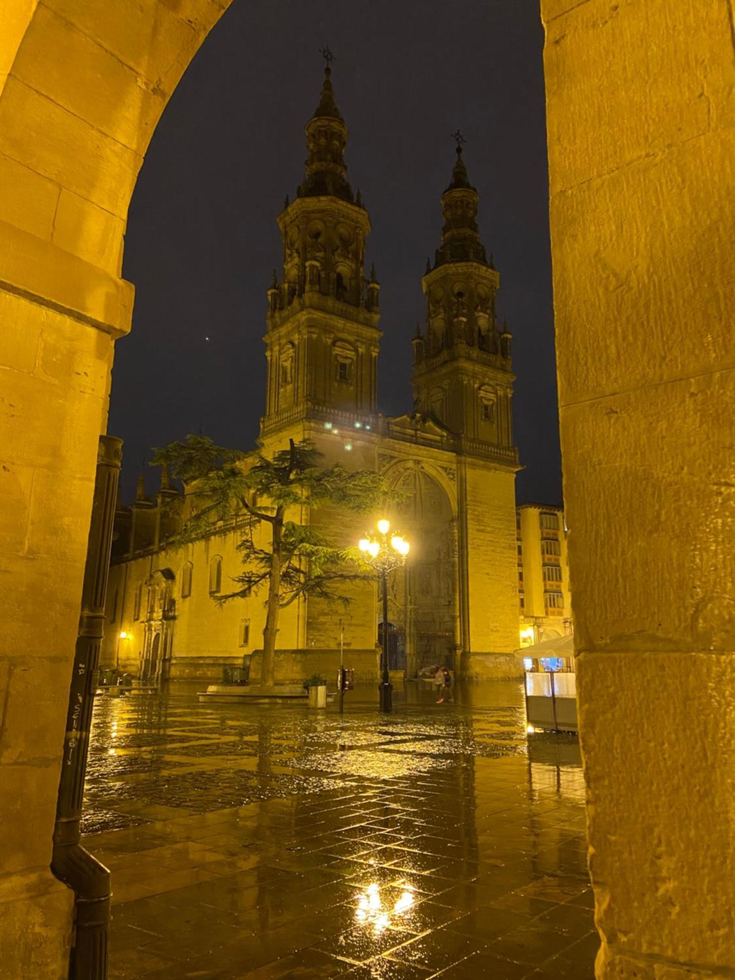 Alojamiento En Pleno Centro Con Wifi Y Aire Acondicionado Logroño Extérieur photo